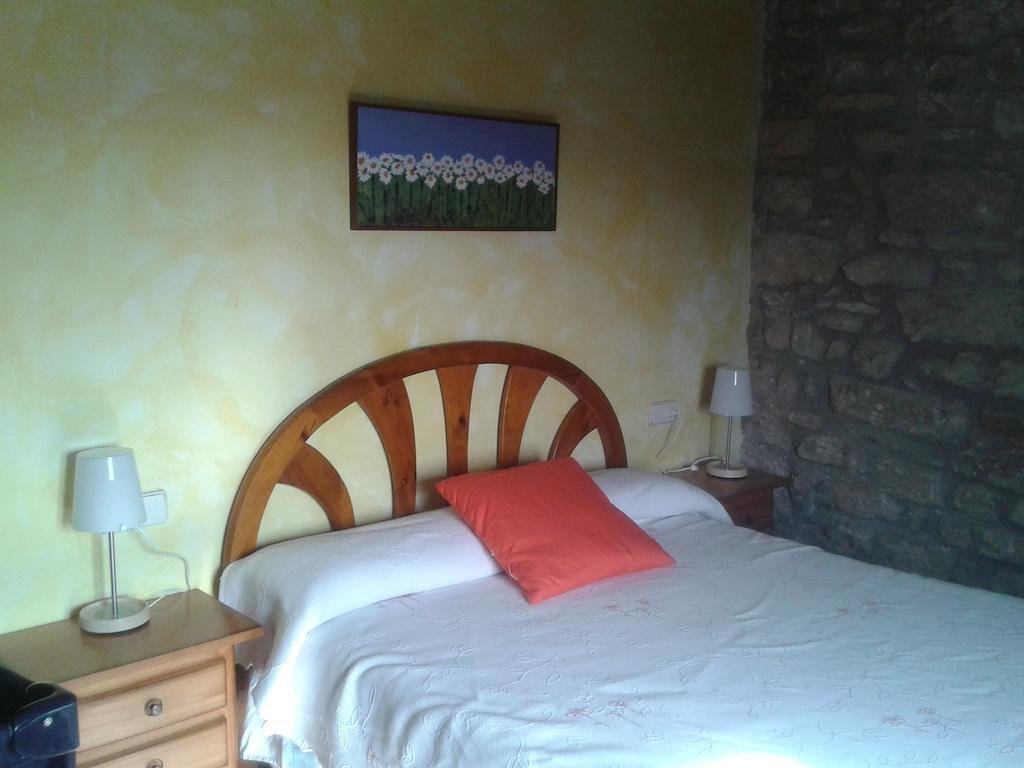 Casa Angrill Hotel Oliana Cameră foto