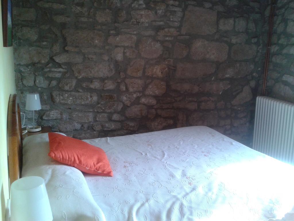 Casa Angrill Hotel Oliana Cameră foto