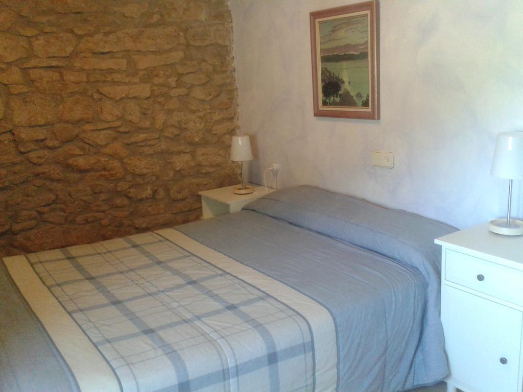 Casa Angrill Hotel Oliana Cameră foto
